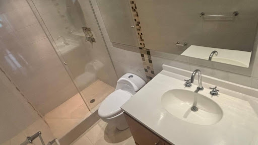 Apartamento en venta en Los Rosales, Bogotá · foto 13 de 18