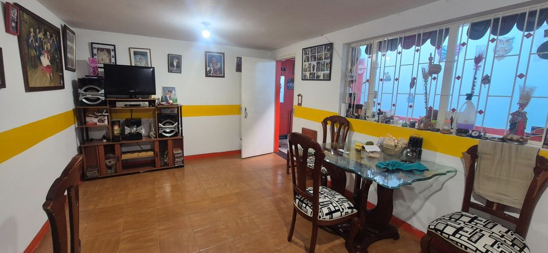 Casa de 5 alcobas en venta en Las Mercedes, Bogotá, 220 m² · foto 13 de 24