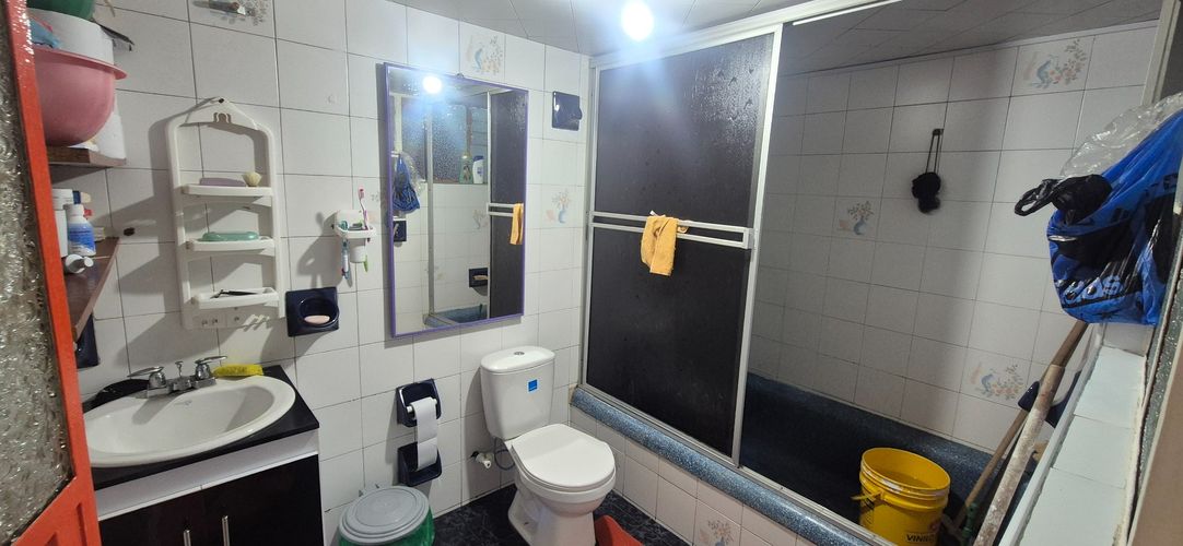 Casa de 5 alcobas en venta en Las Mercedes, Bogotá, 220 m² · foto 15 de 24