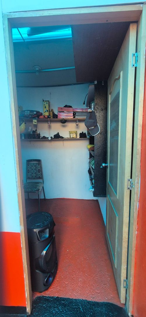 Casa de 5 alcobas en venta en Las Mercedes, Bogotá, 220 m² · foto 23 de 24