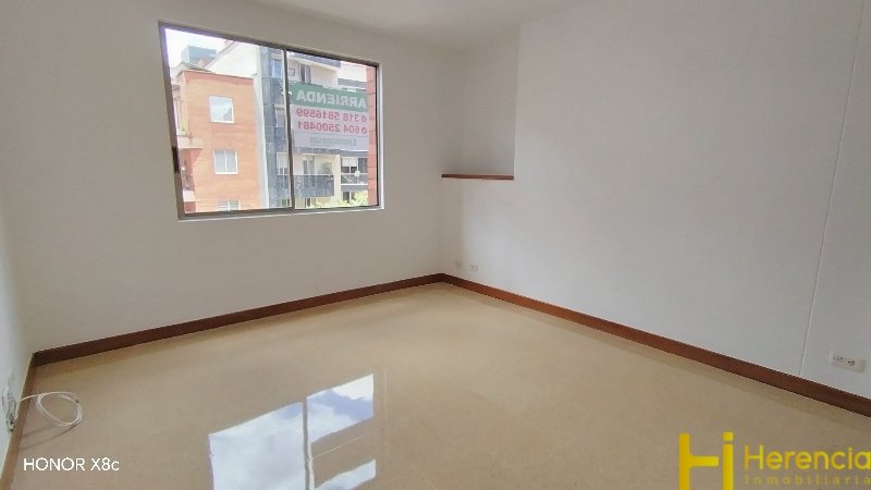 Apartamento en arriendo en Laureles, Medellín · foto 14 de 24