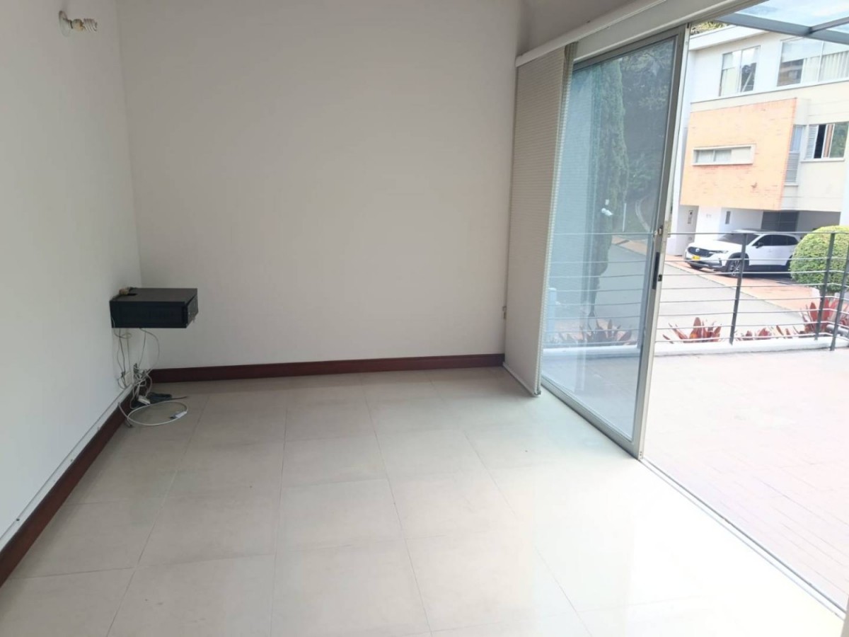 Casa en arriendo en Las Palmas, Medellín · foto 6 de 19