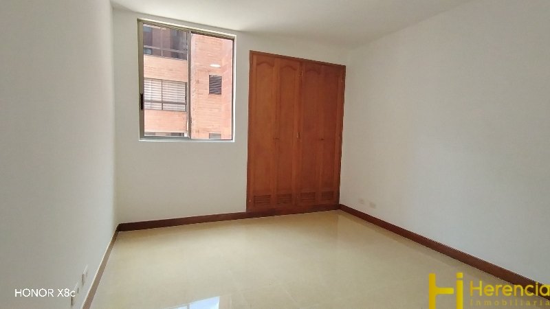 Apartamento en arriendo en Laureles, Medellín · foto 22 de 24
