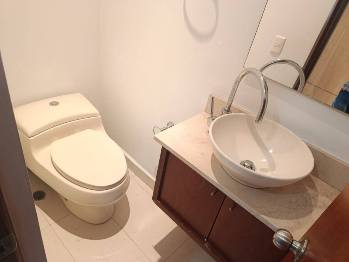 Casa en arriendo en Las Palmas, Medellín · foto 13 de 19