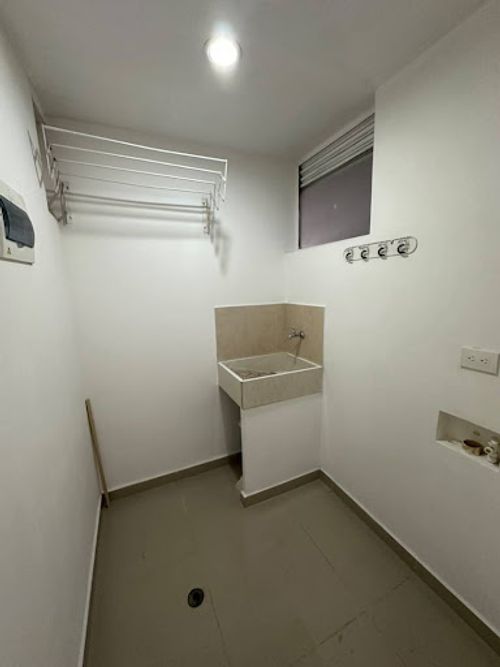 Apartamento de 2 alcobas en venta en Los Alcazares, Sabaneta, 62 m² · foto 8 de 19