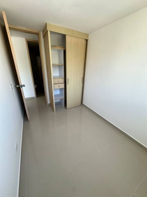 Apartamento de 2 alcobas en venta en Los Alcazares, Sabaneta, 62 m² · foto 12 de 19