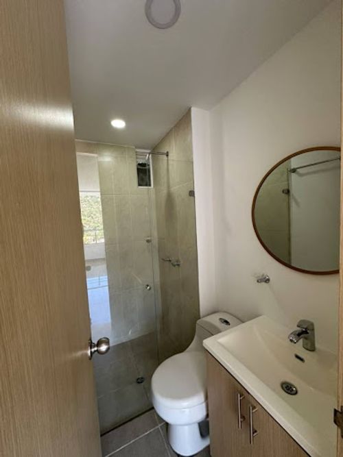 Apartamento de 2 alcobas en venta en Los Alcazares, Sabaneta, 62 m² · foto 14 de 19