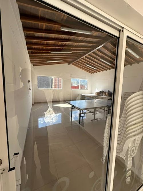 Apartamento de 2 alcobas en venta en Los Alcazares, Sabaneta, 62 m² · foto 15 de 19