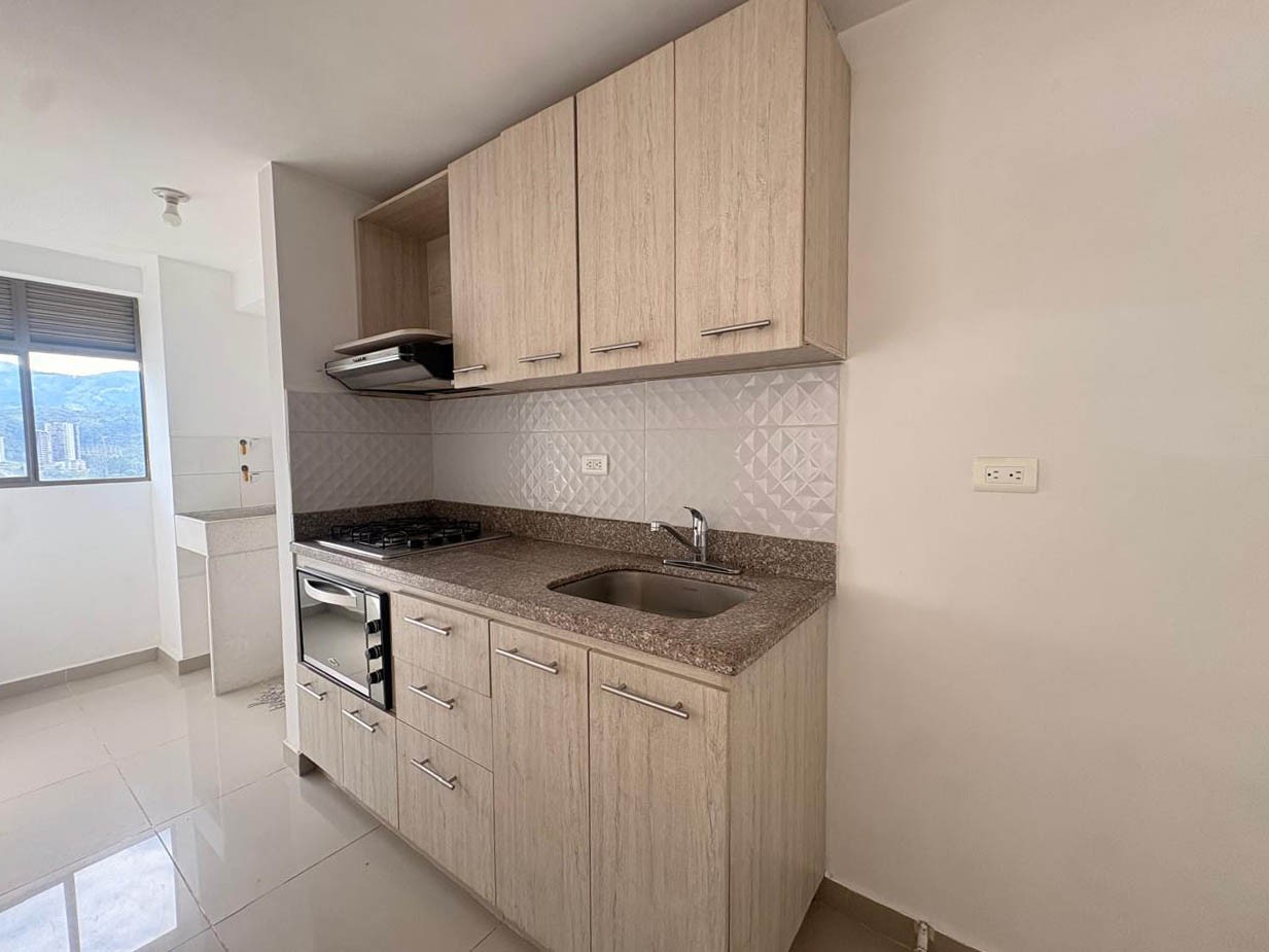 Apartamento en arriendo en Vereda La Doctora, Sabaneta · foto 4 de 17