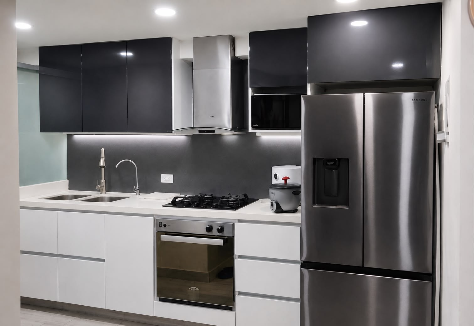 Apartamento en venta en Loma Del Indio, Medellín · foto 3 de 24