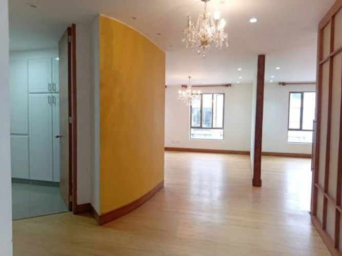 Apartamento de 3 alcobas en venta en Santa Ana Centro Comercial Boutique, Bogotá, 246 m² · foto 4 de 15