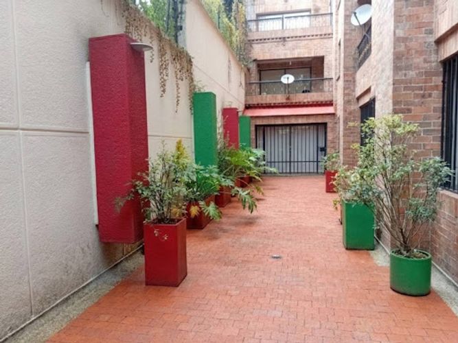 Apartamento de 3 alcobas en venta en Santa Ana Centro Comercial Boutique, Bogotá, 246 m² · foto 15 de 15