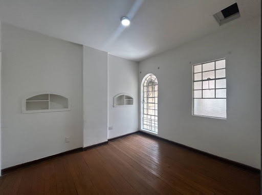 Casa en venta en Teusaquillo, Bogotá · foto 2 de 24