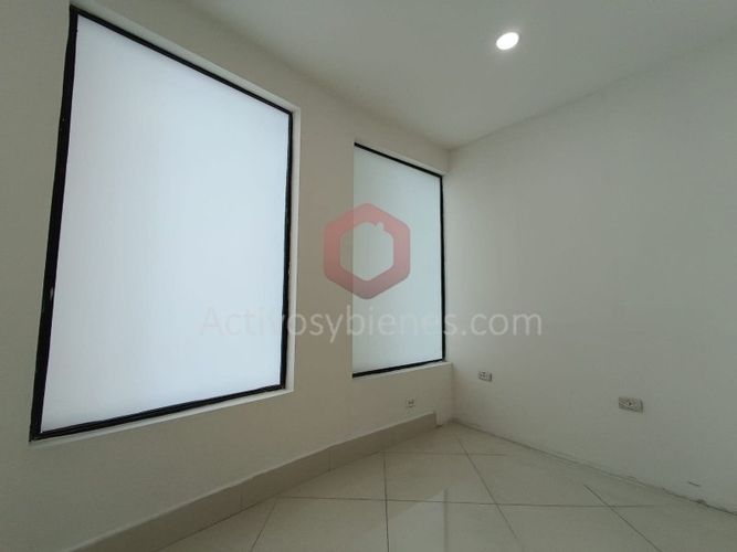 Local en arriendo en El Poblado, Medellín, 92 m² · foto 13 de 18