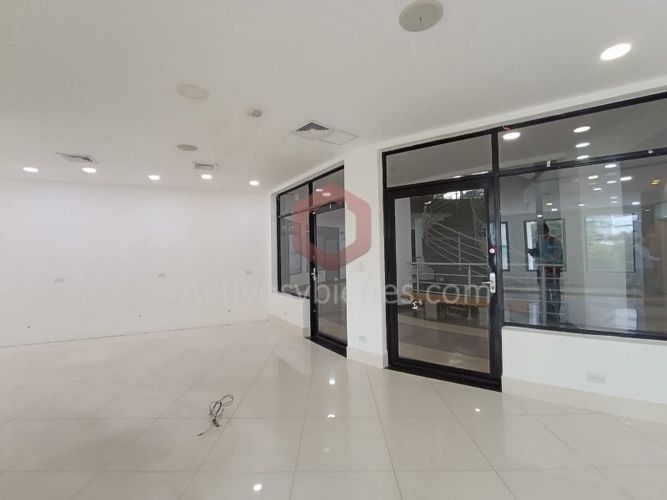 Local en arriendo en El Poblado, Medellín, 92 m² · foto 15 de 18