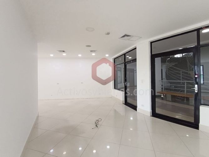 Local en arriendo en El Poblado, Medellín, 92 m² · foto 16 de 18