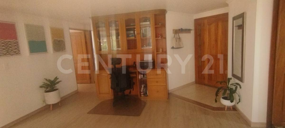 Apartamento en venta en Santa Barbara Occidental, Bogotá · foto 6 de 22