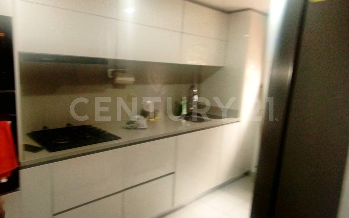 Apartamento en venta en Santa Barbara Occidental, Bogotá · foto 9 de 22