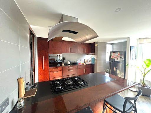 Apartamento en venta en Los Rosales, Bogotá · foto 11 de 18