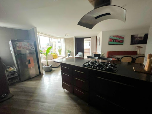 Apartamento en venta en Los Rosales, Bogotá · foto 12 de 18