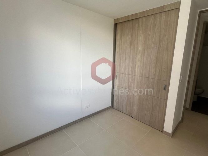 Apartamento de 3 alcobas en venta en Los Colegios, Rionegro, 72 m² · foto 4 de 22