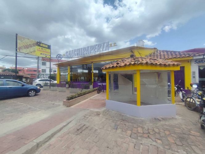 Local en arriendo en Delicias Norte, Chía, 12 m² · foto 2 de 8