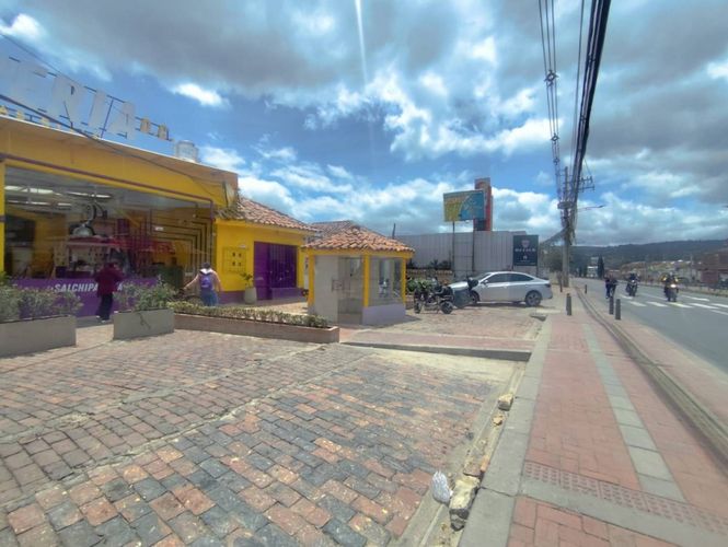 Local en arriendo en Delicias Norte, Chía, 12 m² · foto 5 de 8