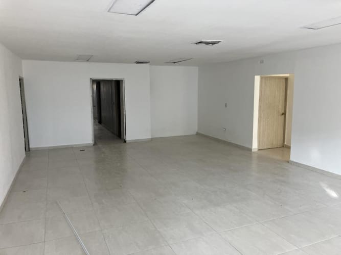 Casa de 11 alcobas en arriendo en Altos Del Prado, Barranquilla, 650 m² · foto 4 de 18