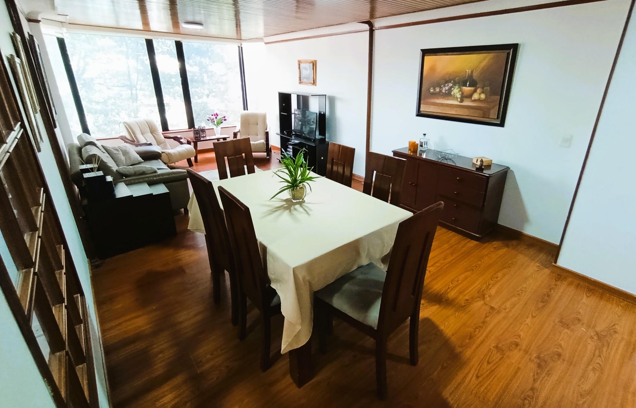 Apartamento de 2 habitaciones en venta en Santa Barbara, Bogotá — imagen 1 de 15