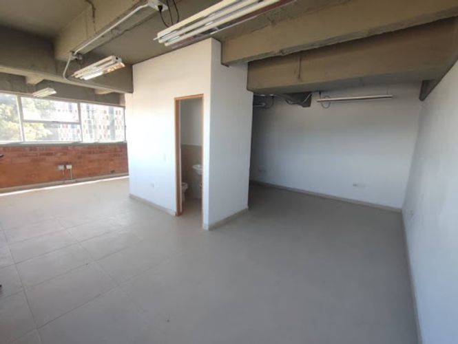 Oficina en arriendo en Cuatro Esquinas, Rionegro, 46 m² · foto 3 de 9