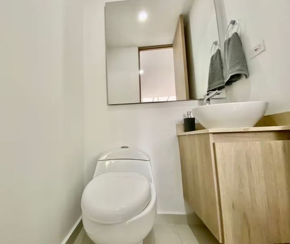 Apartamento de 1 alcoba en venta en El Poblado, Medellín, 51 m² · foto 11 de 13