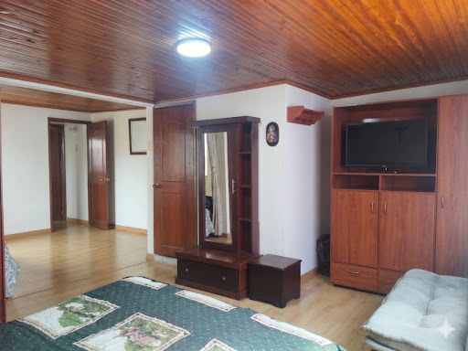 Casa en venta en Jorge Gaitan Cortes, Bogotá · foto 3 de 10