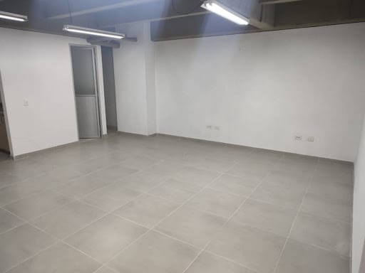Oficina en arriendo en Cuatro Esquinas, Rionegro, 80 m² · foto 3 de 10