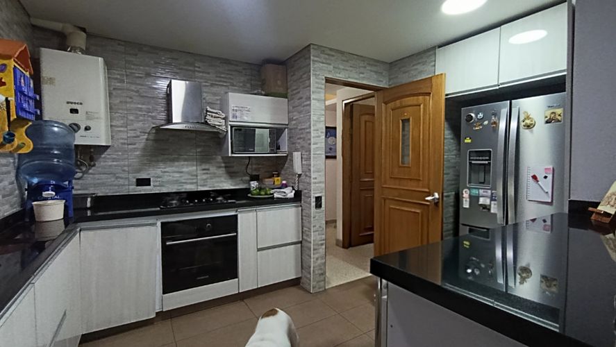 Apartamento de 3 alcobas en venta en Sotileza, Bogotá, 140 m² · foto 5 de 22