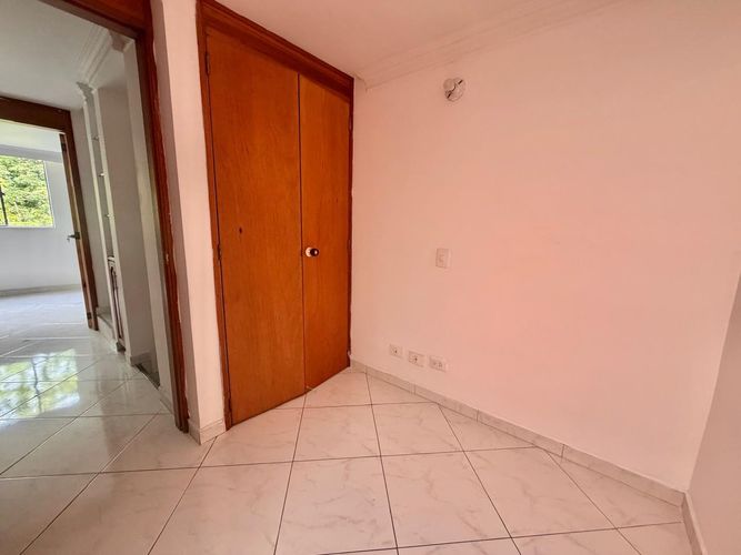 Casa de 3 alcobas en venta en La Mota, Medellín, 75 m² · foto 8 de 14