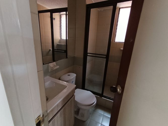Apartamento de 3 alcobas en venta en La Clarita, Bogotá, 58 m² · foto 6 de 24