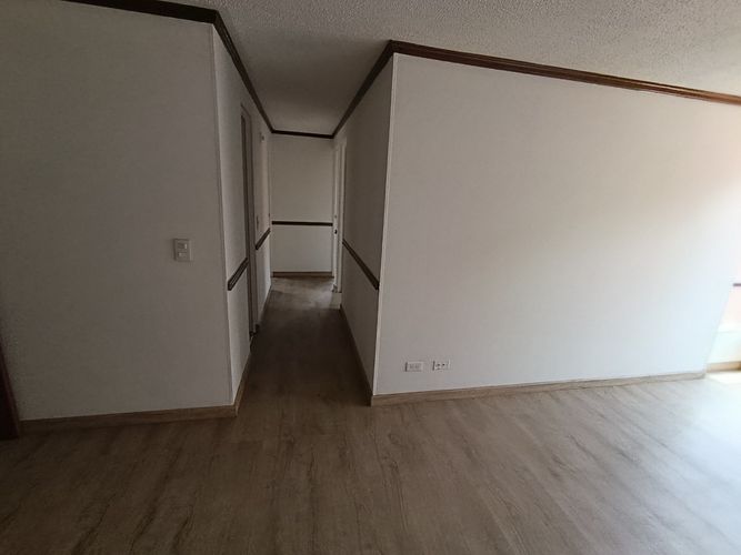Apartamento de 3 alcobas en venta en La Clarita, Bogotá, 58 m² · foto 3 de 24