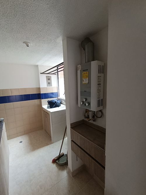 Apartamento de 3 alcobas en venta en La Clarita, Bogotá, 58 m² · foto 17 de 24