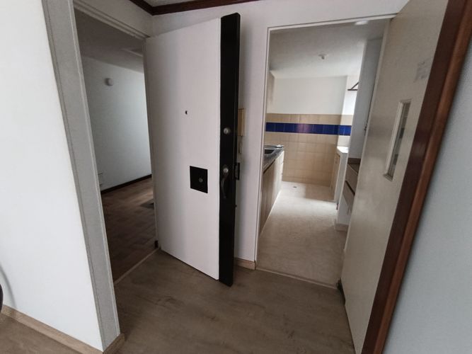 Apartamento de 3 alcobas en venta en La Clarita, Bogotá, 58 m² · foto 4 de 24