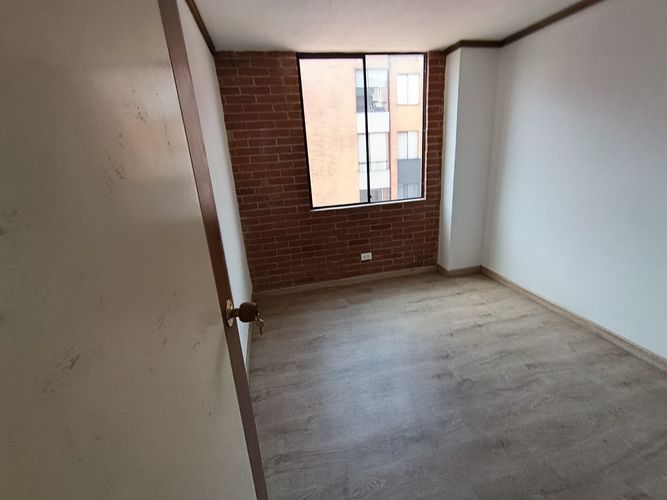 Apartamento de 3 alcobas en venta en La Clarita, Bogotá, 58 m² · foto 11 de 24