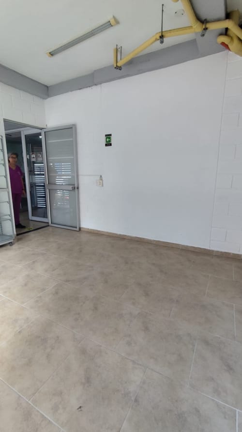 Local en arriendo en Antonia Santos Centro, Bucaramanga, 30 m² · foto 4 de 6