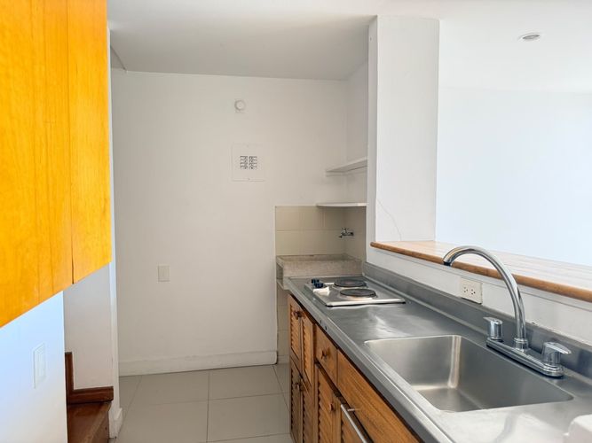 Apartamento de 1 alcoba en venta en El Poblado, Medellín, 48 m² · foto 2 de 13