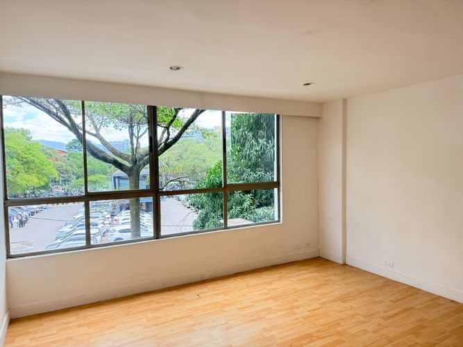 Apartamento de 1 alcoba en venta en El Poblado, Medellín, 48 m² · foto 10 de 13