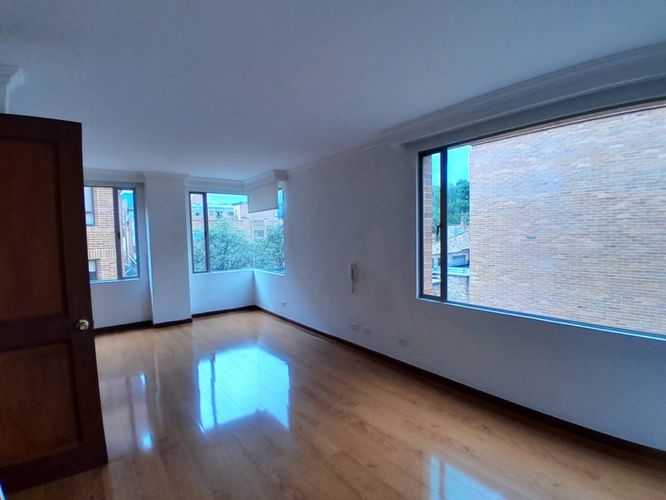 Apartamento de 1 alcoba en venta en San Patricio, Bogotá, 77 m² · foto 7 de 18
