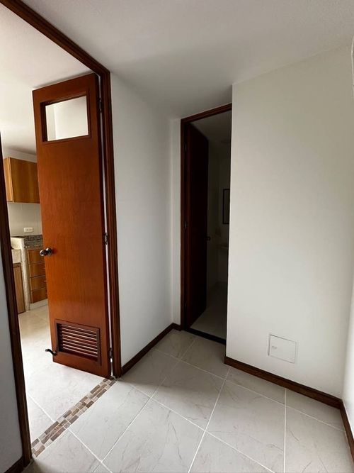 Apartamento de 3 alcobas en arriendo en La Frontera, Medellín, 117 m² · foto 6 de 20