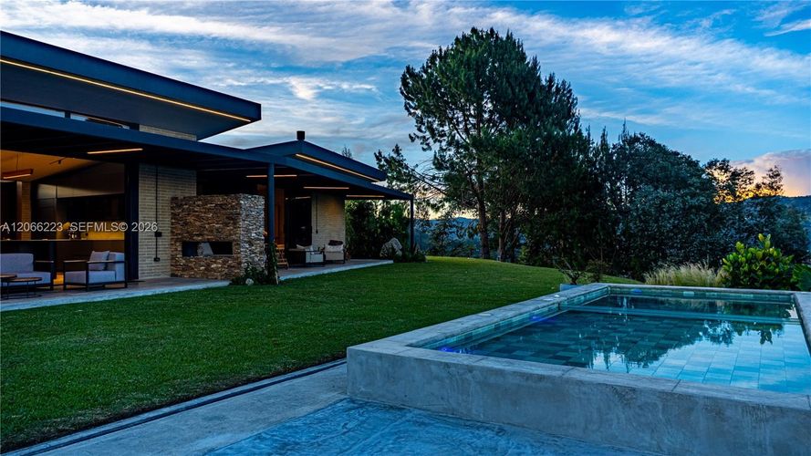 Casa de 4 alcobas en venta en San Jose, Guarne · foto 19 de 20