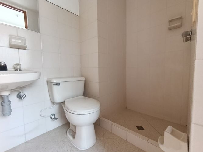 Apartamento de 3 alcobas en arriendo en Urbanización Las Cumbres, Medellín, 115 m² · foto 7 de 14