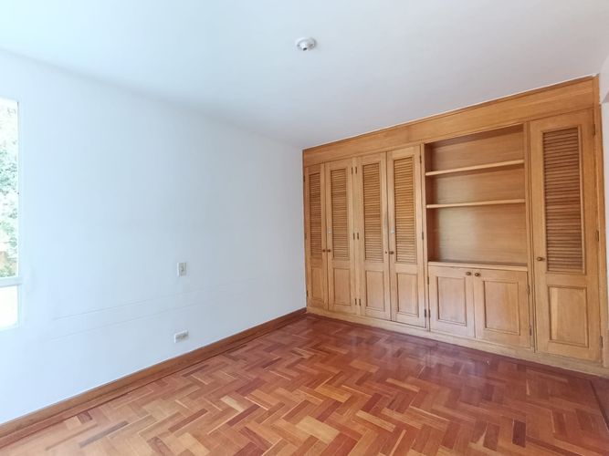 Apartamento de 3 alcobas en arriendo en Urbanización Las Cumbres, Medellín, 115 m² · foto 9 de 14