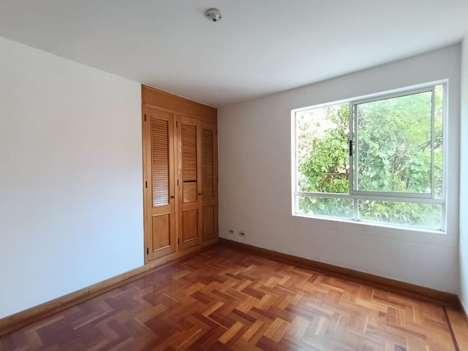 Apartamento de 3 alcobas en arriendo en Urbanización Las Cumbres, Medellín, 115 m² · foto 11 de 14