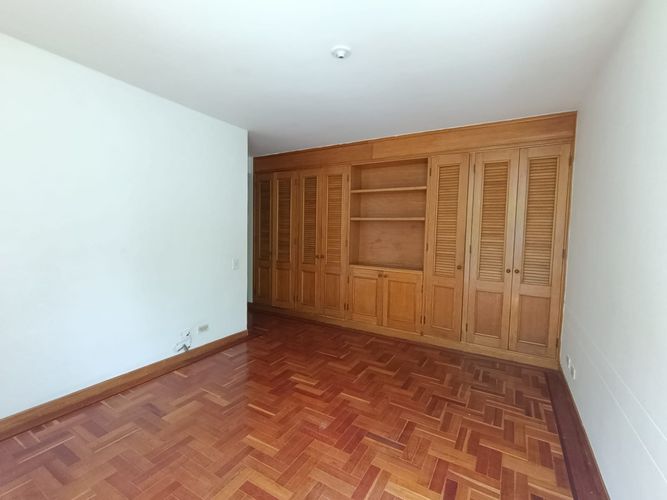Apartamento de 3 alcobas en arriendo en Urbanización Las Cumbres, Medellín, 115 m² · foto 13 de 14
